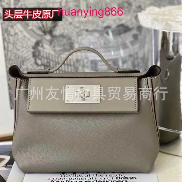 herms's bags for designer woman premium fashion leather layer women's mini2424 carrie portable shoulder cross-body dumplings 1 yha
herms's bags for designer woman premium fashion leather layer women's mini2424 carrie portable shoulder cross-body dumplings 1 yha