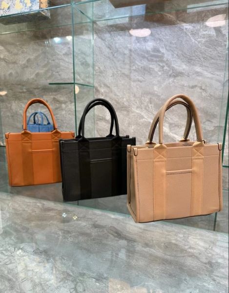 designer bag wear-resistant cotton shopping bag can be shoulder-back can be carried cowhide trim super lightweight easy to take handbag
designer bag wear-resistant cotton shopping bag can be shoulder-back can be carried cowhide trim super lightweight easy to take handbag