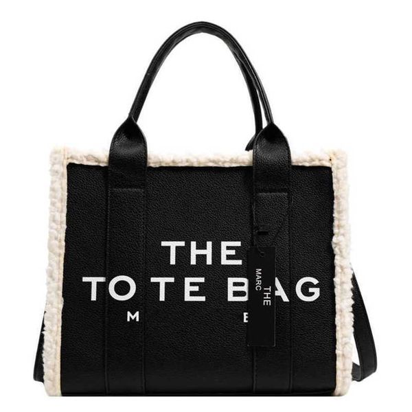 handbag 2023 fashion women's bag leather quality fashionable the fashion candy color portable shoulder casual tote bag
handbag 2023 fashion women's bag leather quality fashionable the fashion candy color portable shoulder casual tote bag