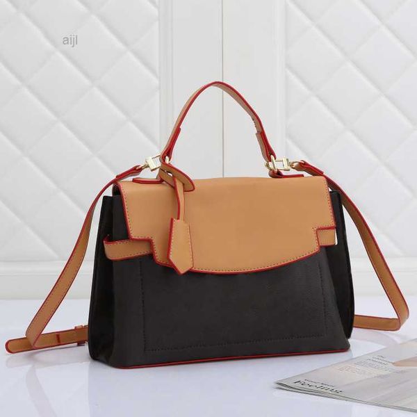 brand designer handbag shoulder chain bag clutch flap totes bags wallet check velour thread purse double letters solid hasp waist square
brand designer handbag shoulder chain bag clutch flap totes bags wallet check velour thread purse double letters solid hasp waist square