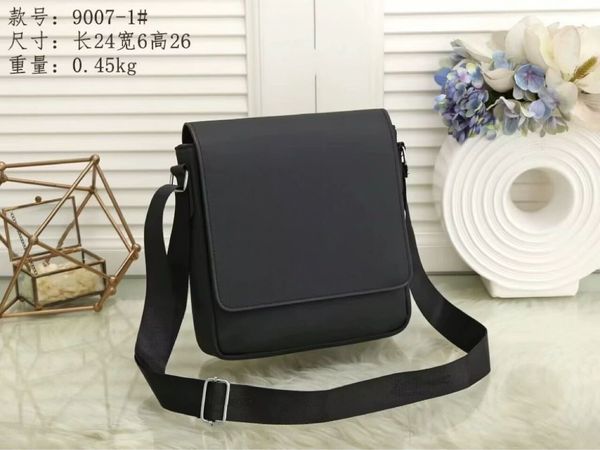 men's briefcase soft handle storage bag fashion zipper pocket horizontal square inner patch pocket shoulder bag
men's briefcase soft handle storage bag fashion zipper pocket horizontal square inner patch pocket shoulder bag