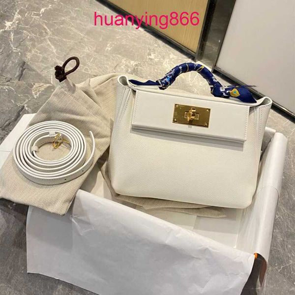 original edition 8a herms's bags for designer woman 2023 new h family 2424 mini kaili handmade waxed cow leather dumplings portable wom
original edition 8a herms's bags for designer woman 2023 new h family 2424 mini kaili handmade waxed cow leather dumplings portable wom