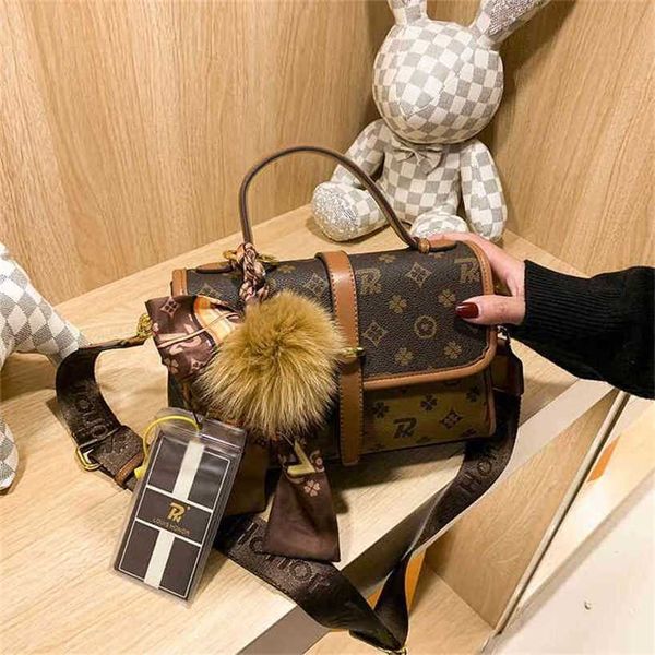 handbag 2023 fashion women's bag leather quality handbag glory postman minority shoulder large sense bag
handbag 2023 fashion women's bag leather quality handbag glory postman minority shoulder large sense bag