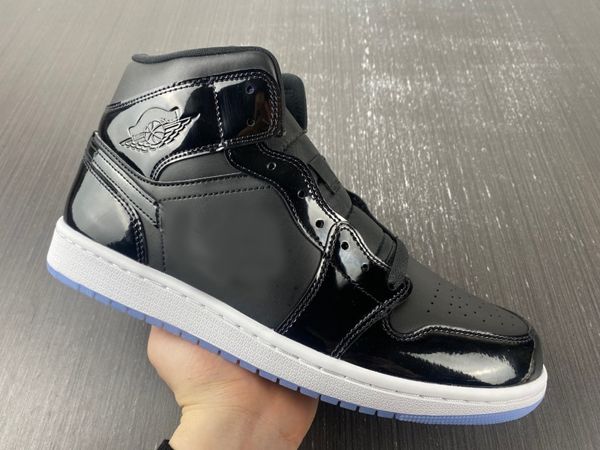 2023 designer 1 basketball shoes for women men lace up genuine leather flat space jam 1s lifestyle skateboarding shoe sneaker size 36-46, Red;white
2023 designer 1 basketball shoes for women men lace up genuine leather flat space jam 1s lifestyle skateboarding shoe sneaker size 36-46, Red;white
