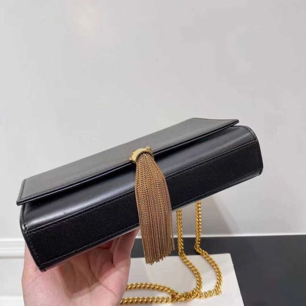 cosmetic bags cases fashion classic totes crossbody designer bag clutch women shoulder bags metal chain handbags luxury leather envelope pur
cosmetic bags cases fashion classic totes crossbody designer bag clutch women shoulder bags metal chain handbags luxury leather envelope pur