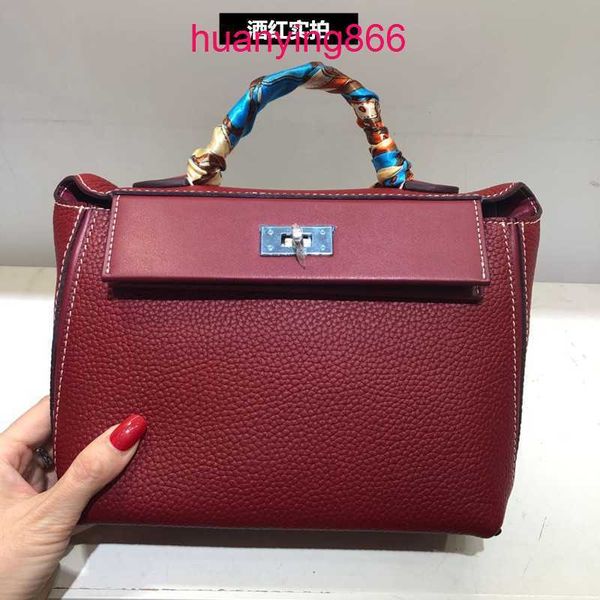 bags designer for herms's woman 2022 model 2424 head layer lychee grain cow leather kelys's bag fashion versatile shoulder handbag
bags designer for herms's woman 2022 model 2424 head layer lychee grain cow leather kelys's bag fashion versatile shoulder handbag