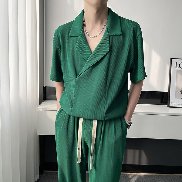 men's tracksuits summer pleated set fashion casual ice silk korean loose shortsleeved shirttrousers twopiece s oversized 230311, Gray
men's tracksuits summer pleated set fashion casual ice silk korean loose shortsleeved shirttrousers twopiece s oversized 230311, Gray
