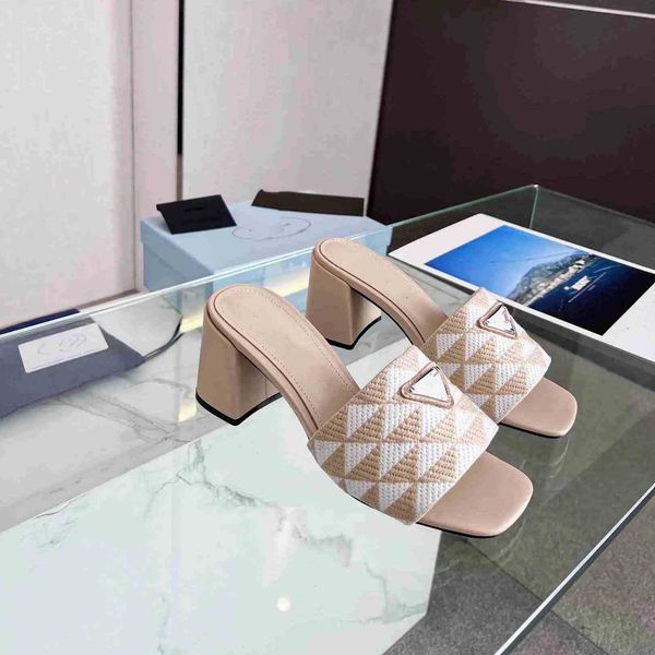 2023 summer luxury sandals designer women flip flops slipper fashion slides metal prad chain ladies casual shoe, Black
2023 summer luxury sandals designer women flip flops slipper fashion slides metal prad chain ladies casual shoe, Black