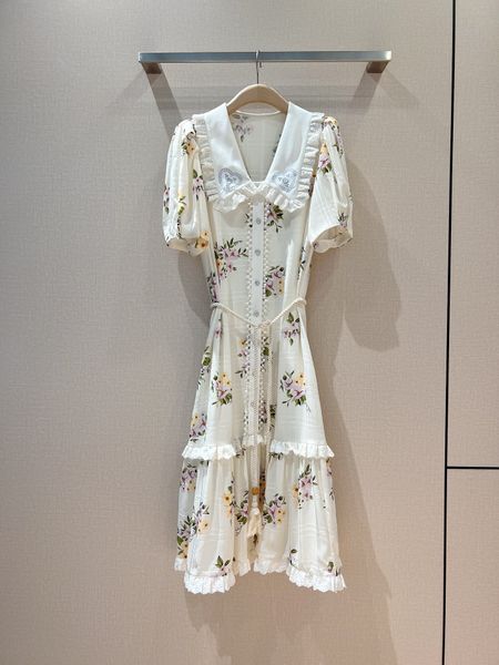 2023 dress women designer clothing summer retro style large lapel with embroidered edge skirt, silk fabric bubble sleeves, customized shells, Black;gray
2023 dress women designer clothing summer retro style large lapel with embroidered edge skirt, silk fabric bubble sleeves, customized shells, Black;gray