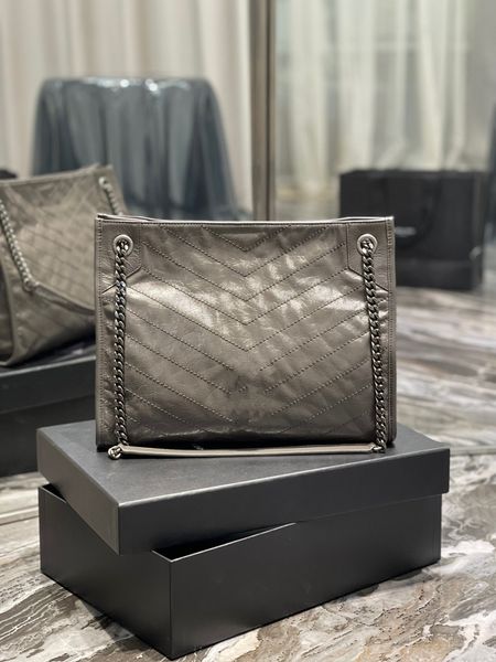 designer handbag leather tote bag 2023 new high-grade chain shoulder messenger bag in autumn and winter
designer handbag leather tote bag 2023 new high-grade chain shoulder messenger bag in autumn and winter