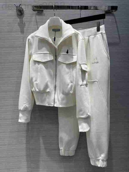 women's tracksuits designer luxury 2023 new spring summer stand collar long sleeve coats brand same style 2 piece sets a8ee, Gray
women's tracksuits designer luxury 2023 new spring summer stand collar long sleeve coats brand same style 2 piece sets a8ee, Gray