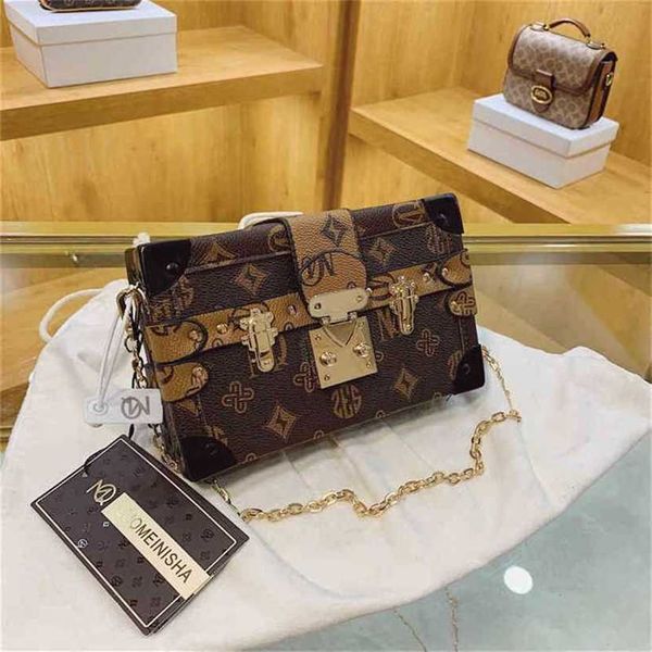 handbag 2023 fashion women's bag leather quality handbag printed square shoulder chain lock small box messenger women's bag
handbag 2023 fashion women's bag leather quality handbag printed square shoulder chain lock small box messenger women's bag
