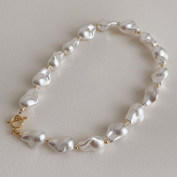 french retro classic chokers large necklaces irregular baroque pearl ot buckle necklace trend temperament and all-match clavicle, Golden;silver
french retro classic chokers large necklaces irregular baroque pearl ot buckle necklace trend temperament and all-match clavicle, Golden;silver
