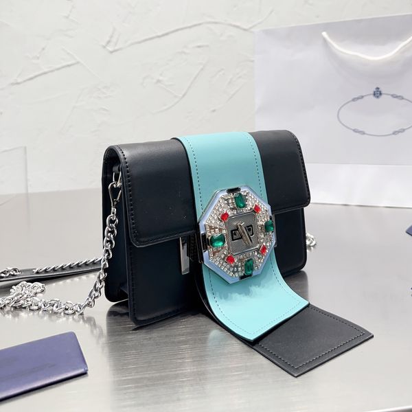 23ss womens totes genuine leather bags luxury designer women handbags shopping double bag outdoor travel handbag with artificial gemstone se
23ss womens totes genuine leather bags luxury designer women handbags shopping double bag outdoor travel handbag with artificial gemstone se