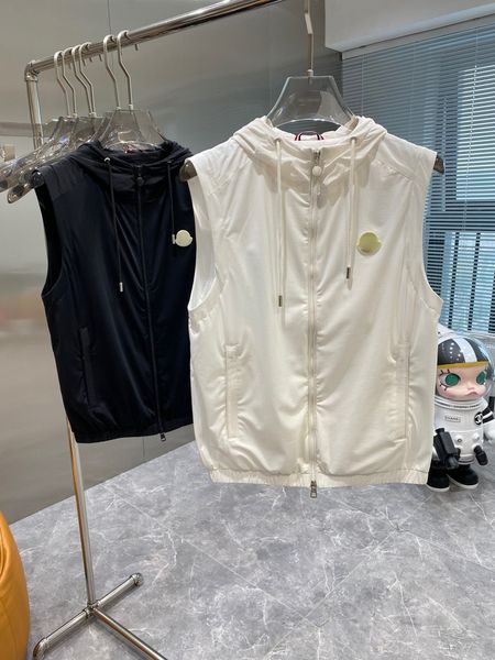 luxury designer summer jacket mens vest down vest menss vest coat hooded coat womens waterproof windbreaker thick short sleeves removable, Black;white
luxury designer summer jacket mens vest down vest menss vest coat hooded coat womens waterproof windbreaker thick short sleeves removable, Black;white