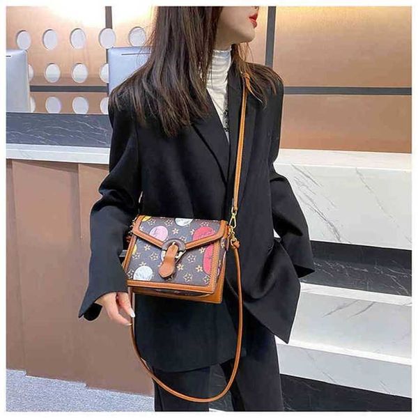 handbag 2023 fashion women's bag leather quality handbag leopard women's lock small square and personality trend red shoulder mess
handbag 2023 fashion women's bag leather quality handbag leopard women's lock small square and personality trend red shoulder mess