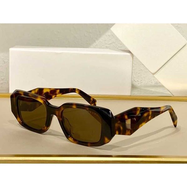 50%off luxury designer sunglasses family new square female big face thin same sunglasses male sun glasses for sale jhpv, White;black
50%off luxury designer sunglasses family new square female big face thin same sunglasses male sun glasses for sale jhpv, White;black