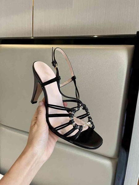 new women's thick heel sandals slippers luxury designer summer classic fashion beach jelly sandals ggity k063, Black
new women's thick heel sandals slippers luxury designer summer classic fashion beach jelly sandals ggity k063, Black