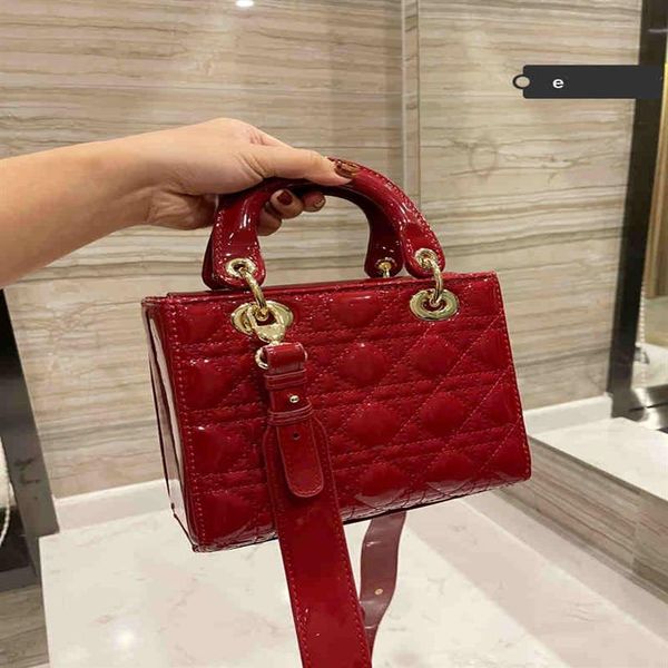women handbags 2021 autumn new fashion ladies shoulder bags solid patent leather classic tote-bags evening-bags cross262b
women handbags 2021 autumn new fashion ladies shoulder bags solid patent leather classic tote-bags evening-bags cross262b