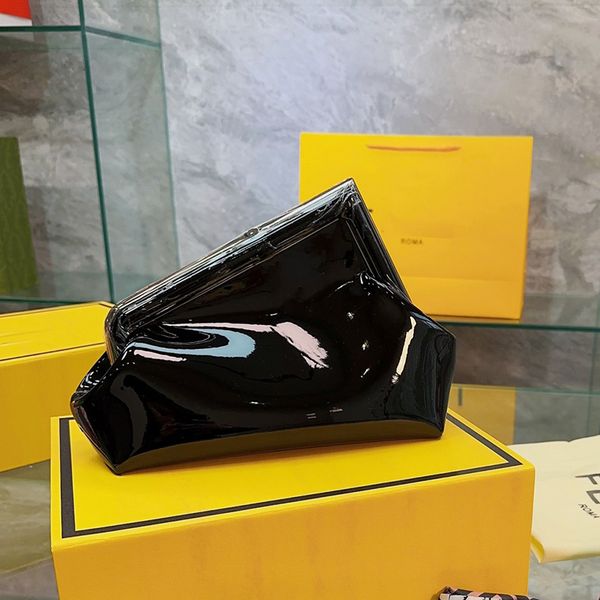 designers classic frist shoulder bags clutch italy roma brand 5a quality patent leather messenger handbags fashion women crossbody bag luxur
designers classic frist shoulder bags clutch italy roma brand 5a quality patent leather messenger handbags fashion women crossbody bag luxur