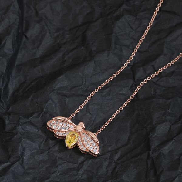 silver plated silver honeybee pendant jewelry women necklaces chain luxury jewellery couple custom love wedding party wholesale original gif
silver plated silver honeybee pendant jewelry women necklaces chain luxury jewellery couple custom love wedding party wholesale original gif