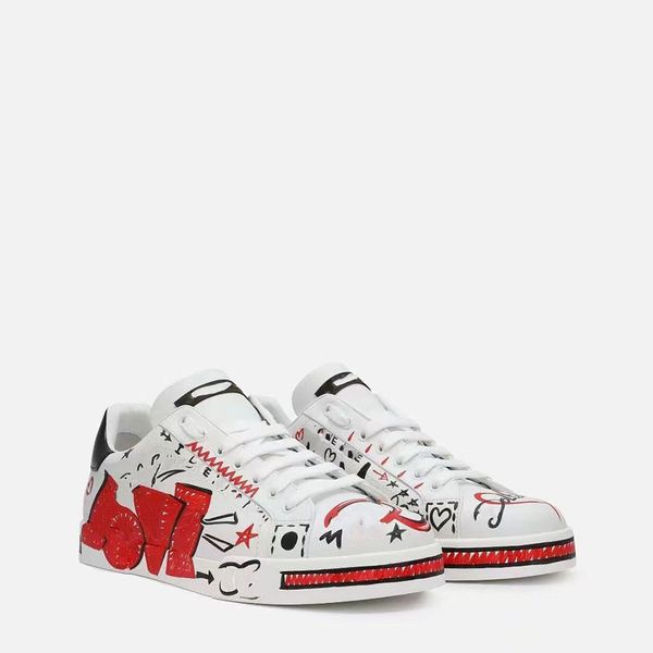 2023 luxury shoes rhyton sneakers beige mens women trainers vintage brand chaussures ladies shoe designer sneaker 35-45, Red;white
2023 luxury shoes rhyton sneakers beige mens women trainers vintage brand chaussures ladies shoe designer sneaker 35-45, Red;white