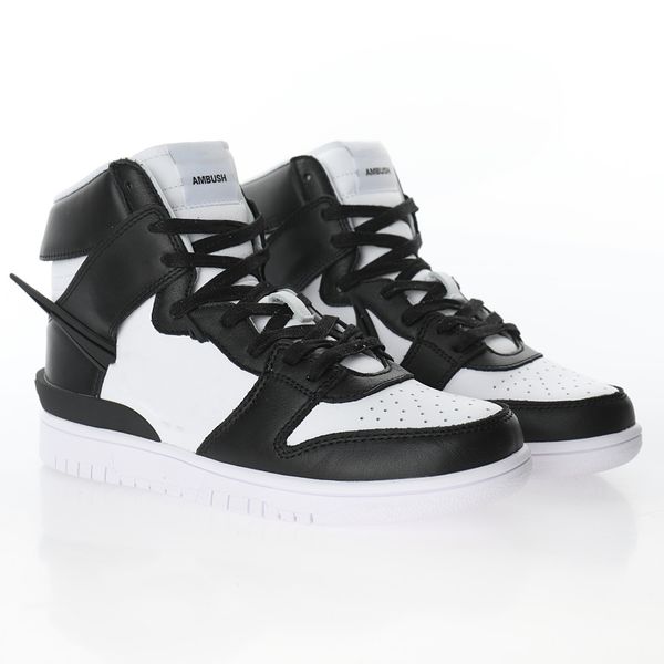 basketball shoes dunks high ambush x black white designer sneakers with original box
basketball shoes dunks high ambush x black white designer sneakers with original box