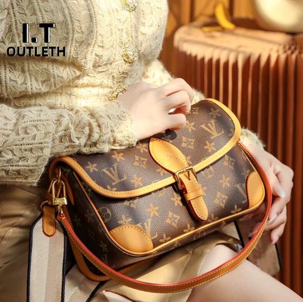 2023 new designer bag genuine leather baguette shoulder bag old flower cross body package clutch handbag subaxillary package underarm bag di
2023 new designer bag genuine leather baguette shoulder bag old flower cross body package clutch handbag subaxillary package underarm bag di