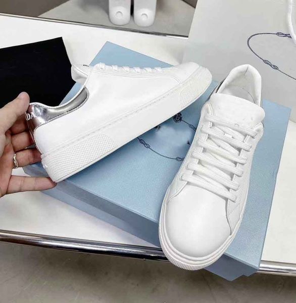 luxury brushed leather sneakers shoes luxury footwear contrasting-colored side stripe men low skateboard walking eu38-46, Black
luxury brushed leather sneakers shoes luxury footwear contrasting-colored side stripe men low skateboard walking eu38-46, Black