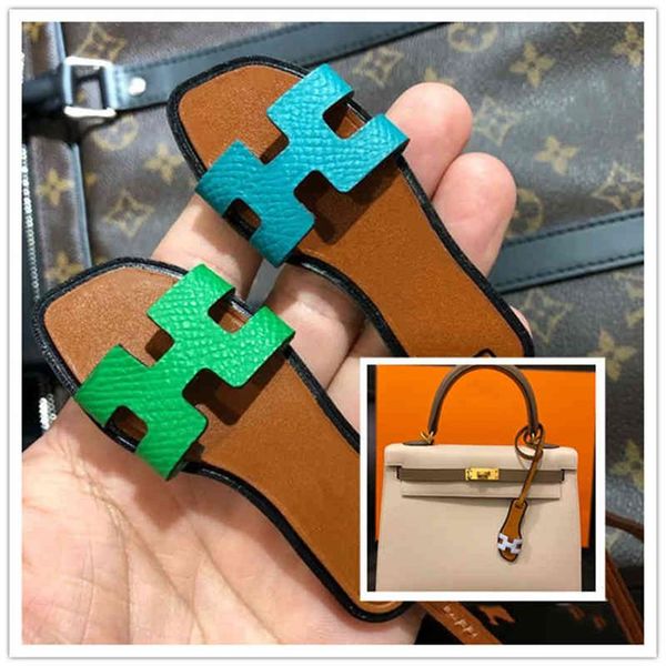 luxury mini slipper bag charm leather shoe keychain fashion brand sandal handbag ornament women accessories car pendant gift280l, Silver
luxury mini slipper bag charm leather shoe keychain fashion brand sandal handbag ornament women accessories car pendant gift280l, Silver