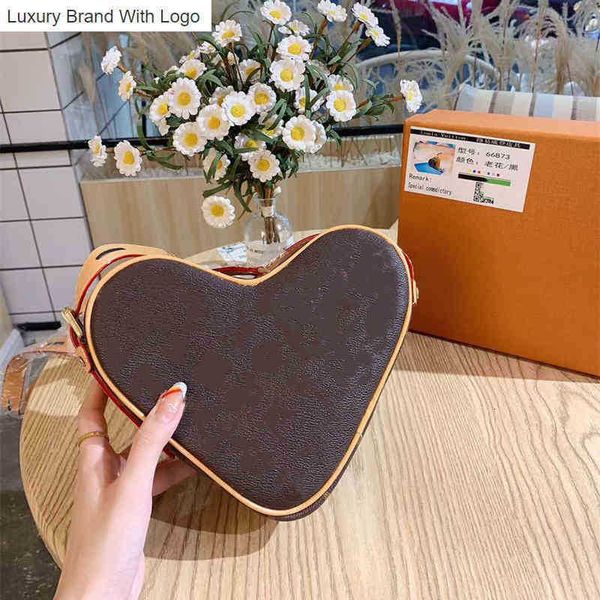 l bag handbags single shoulder bag mini handbags classic women luxurys designers made leather of canvas crossbody bags heart-shaped embossed, Black
l bag handbags single shoulder bag mini handbags classic women luxurys designers made leather of canvas crossbody bags heart-shaped embossed, Black