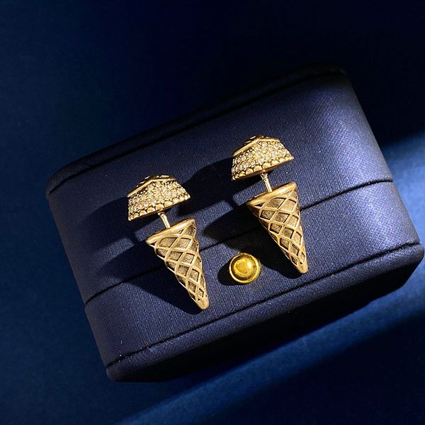 stud vintage gold plated rhinestone icecream earrings jewelries letter wedding gift factory wholesale with dust bag, Golden;silver
stud vintage gold plated rhinestone icecream earrings jewelries letter wedding gift factory wholesale with dust bag, Golden;silver