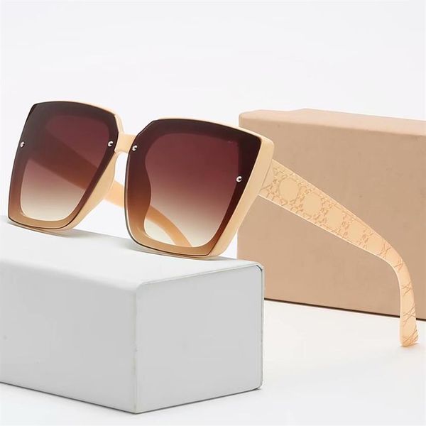 2852 men women polarized lens pilot fashion sunglasses for brand designer vintage sport sun glasses with case and box284c, White;black
2852 men women polarized lens pilot fashion sunglasses for brand designer vintage sport sun glasses with case and box284c, White;black