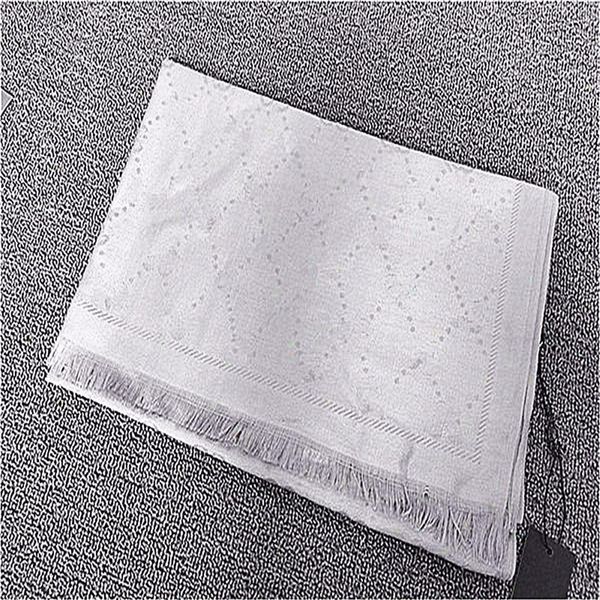 2021 fashion man women 4 season shawl scarf letter scarves size 180x70cm 10 color 212, Blue;gray
2021 fashion man women 4 season shawl scarf letter scarves size 180x70cm 10 color 212, Blue;gray
