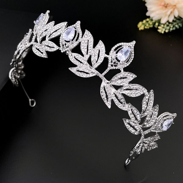 wedding dress headpieces fashion accessories bridal crown bridesmaid party dinner hairpin inlaid aaa water diamond women's gift birthda, Silver
wedding dress headpieces fashion accessories bridal crown bridesmaid party dinner hairpin inlaid aaa water diamond women's gift birthda, Silver