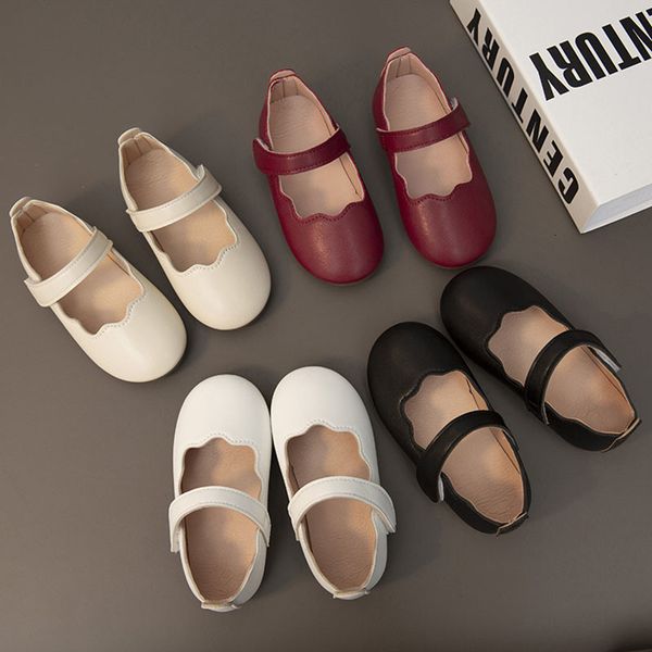 sneakers girls shoes wave mary jane for baby girl kids flats children single basic ballet black white spring autumn 230311, Black;red
sneakers girls shoes wave mary jane for baby girl kids flats children single basic ballet black white spring autumn 230311, Black;red
