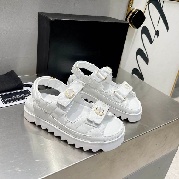 designer pantshoes outdoor luxury beach shoes fashion high-quality slides comfortable slipper channel sandals
designer pantshoes outdoor luxury beach shoes fashion high-quality slides comfortable slipper channel sandals