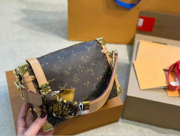 spring side trunk bag nicolas ghesquiere petite malle handbag s-lock flap women mini trunks shoulder cross body purse
spring side trunk bag nicolas ghesquiere petite malle handbag s-lock flap women mini trunks shoulder cross body purse