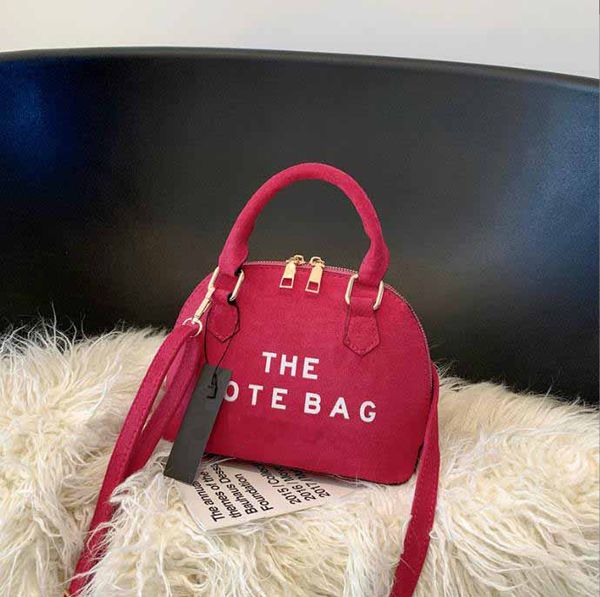 new polychrome letters of an alphabet leather shell bag women's new simple handbag fashion bag the tote bag messenger shoulder bag tote, Red;black
new polychrome letters of an alphabet leather shell bag women's new simple handbag fashion bag the tote bag messenger shoulder bag tote, Red;black
