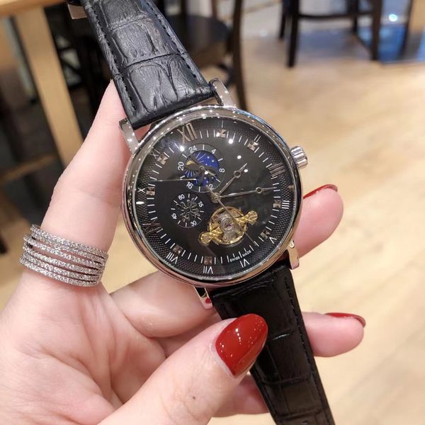 men's watch flywheel with lunar phase design noble atmosphere fully automatic mechanical movement calf leather strap watch brand, Slivery;golden
men's watch flywheel with lunar phase design noble atmosphere fully automatic mechanical movement calf leather strap watch brand, Slivery;golden