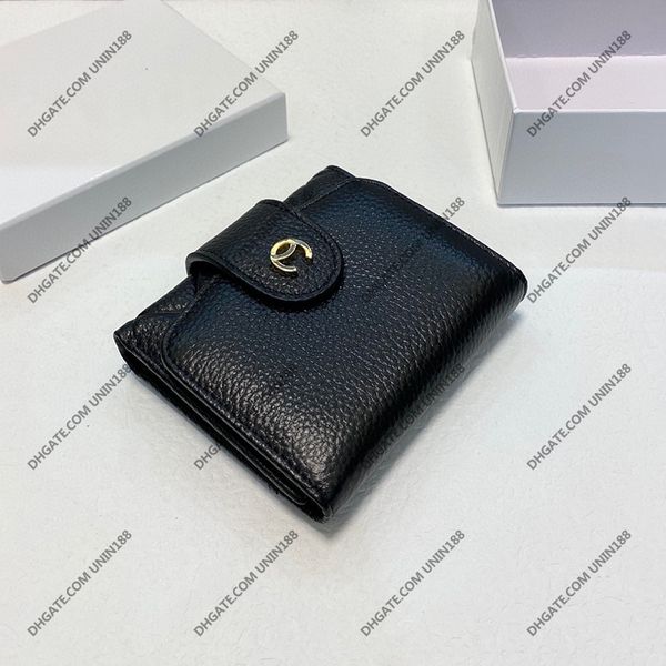womens short wallets solid color caviar quilted genuine leather handbag luxurys designers bag ladies travel wallet coin purse with original, Red;black
womens short wallets solid color caviar quilted genuine leather handbag luxurys designers bag ladies travel wallet coin purse with original, Red;black