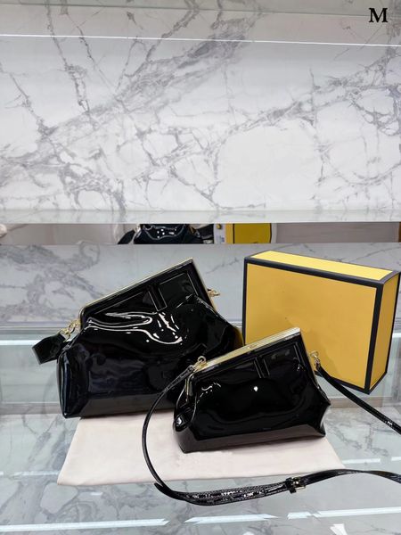 super advanced new shoulder bag tote bag handbag this simple and elegant style no matter what clothes in spring summer autumn and winter can
super advanced new shoulder bag tote bag handbag this simple and elegant style no matter what clothes in spring summer autumn and winter can