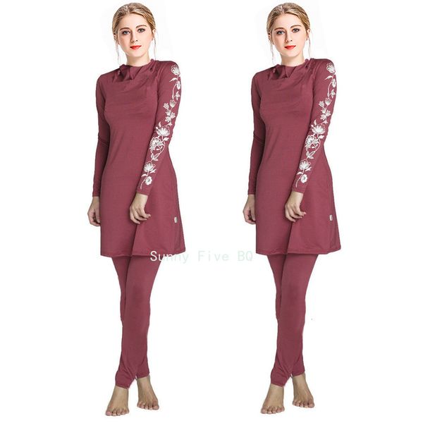 swim wear maillot de bain femme musulman hijabs for woman printed print sun protection 3pcs islamic burkinis wear bathing suit buqu 230311
swim wear maillot de bain femme musulman hijabs for woman printed print sun protection 3pcs islamic burkinis wear bathing suit buqu 230311