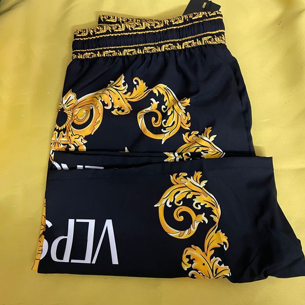 23 designers beach shorts fashion motion pants mens tracksuits casual trousers streets popular logo streetwear sportswear running gym pants, White;black
23 designers beach shorts fashion motion pants mens tracksuits casual trousers streets popular logo streetwear sportswear running gym pants, White;black
