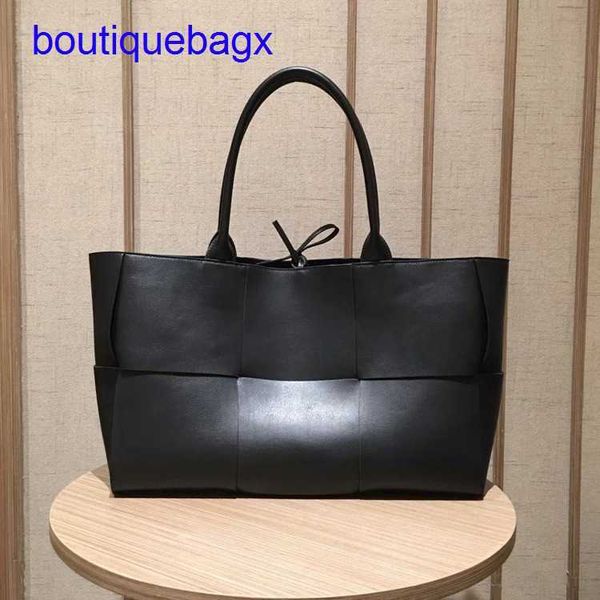 luxury bottegss venetss arco evening bags online store bag 2023 new autumn large and winter woven tote women's cowhide simple vers with
luxury bottegss venetss arco evening bags online store bag 2023 new autumn large and winter woven tote women's cowhide simple vers with