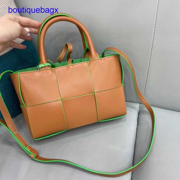 luxury bottegss venetss arco evening bags online store autumn and winter 2023 new woven women's advanced color contrast portable v with
luxury bottegss venetss arco evening bags online store autumn and winter 2023 new woven women's advanced color contrast portable v with