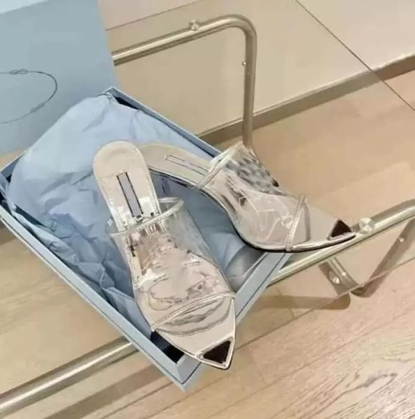 2022 famous summer women logo-prinfamous summer sandals shoes logo-print plexiglas high-heel open toe pvc leather slides wholesale slip on l, Black
2022 famous summer women logo-prinfamous summer sandals shoes logo-print plexiglas high-heel open toe pvc leather slides wholesale slip on l, Black