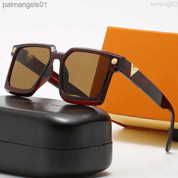 letter senior v women intage intage0056 glasses8rr58wrn womens designer frame for mens eyeglasses luxury sunglasses vintage0056 eyewear, White;black
letter senior v women intage intage0056 glasses8rr58wrn womens designer frame for mens eyeglasses luxury sunglasses vintage0056 eyewear, White;black