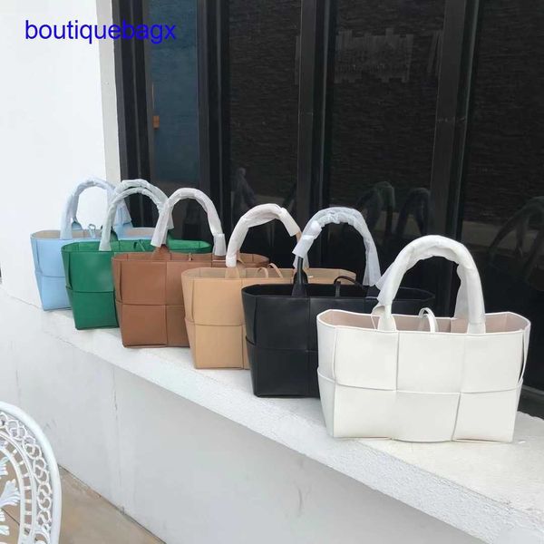 luxury bottegss venetss arco evening bags online store new hand woven shopping bag in autumn and winter 2023 large capacity tote l with logo
luxury bottegss venetss arco evening bags online store new hand woven shopping bag in autumn and winter 2023 large capacity tote l with logo
