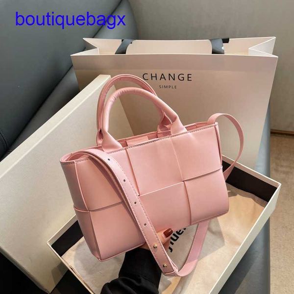luxury bottegss venetss arco evening bags online store leisure bag new trend women's in spring 2023 fashion one-shoulder simple cr with
luxury bottegss venetss arco evening bags online store leisure bag new trend women's in spring 2023 fashion one-shoulder simple cr with